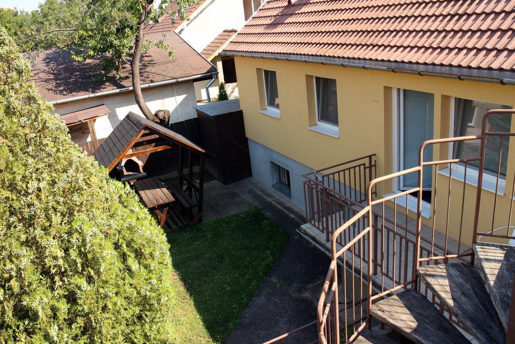 Dom Studia Petra Hotel Štúrovo Eksteriør billede