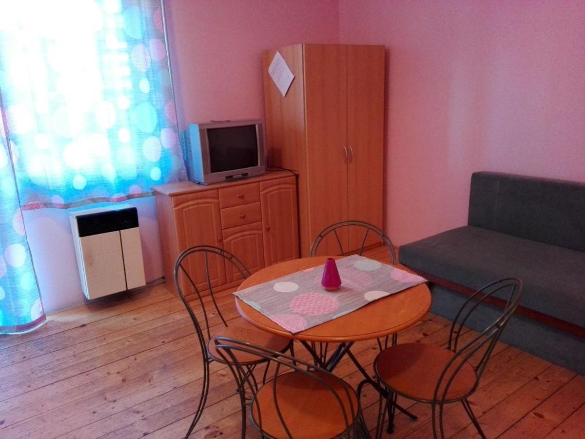Dom Studia Petra Hotel Štúrovo Eksteriør billede